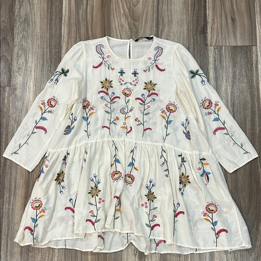 Zara White Embroidered Floral Boho Dress